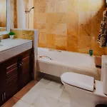 Marina Deluxe & Pool فيلة بلايا بلانكا