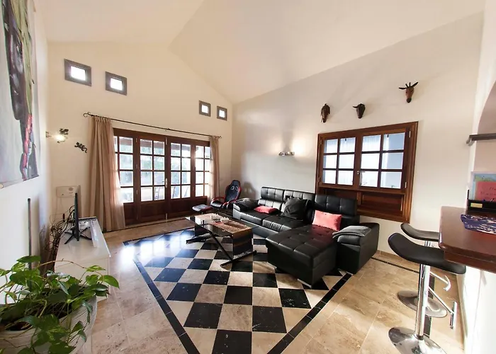 Marina Deluxe&spa Pool