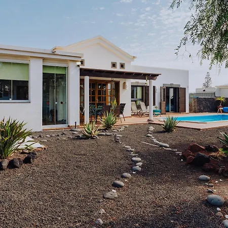 Marina Deluxe & Pool * 플라야블랑카