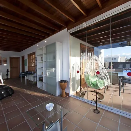 Marina Deluxe & Pool Вилла Коста Бланка