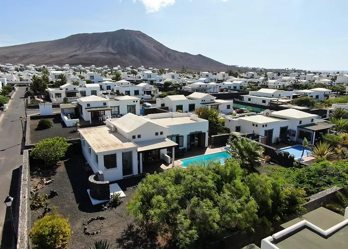 Vila Marina Deluxe & Pool