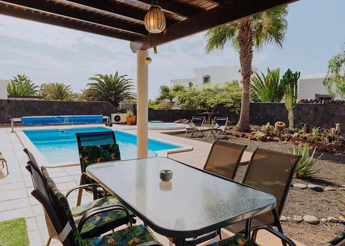 Vila Marina Deluxe & Pool