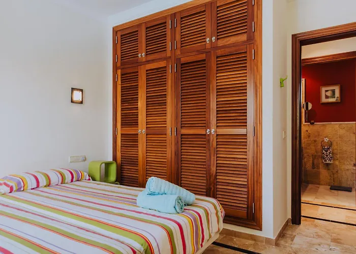 Vila Marina Deluxe & Pool