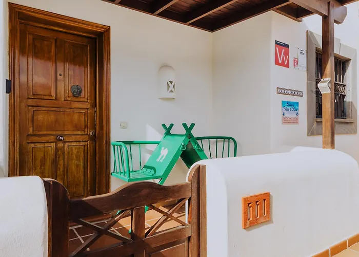 Marina Deluxe & Pool 플라야블랑카