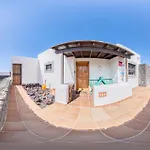 Marina Deluxe & Pool Villa