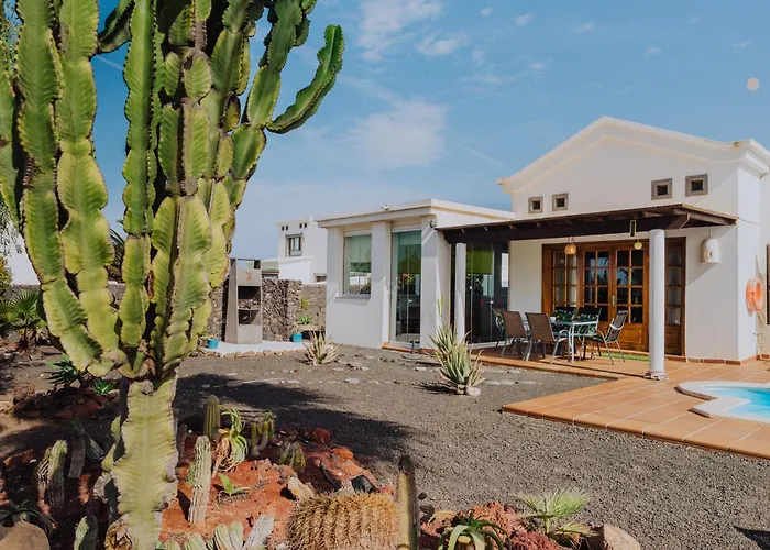 Marina Deluxe & Pool 别墅 *